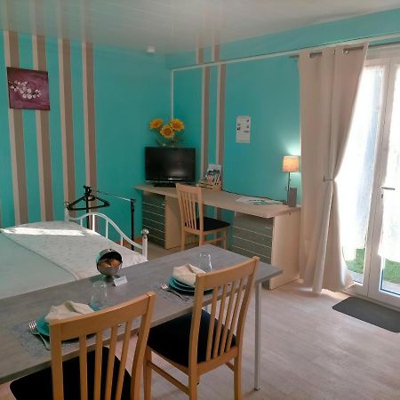 Studio " Tournesol " Au Coeur Du Berry Les Bordes Buitenkant foto